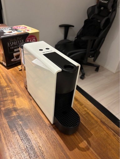 Nespresso カプセル式エスプレッソマシン（ホワイト）＋互換カプセル130個付き 