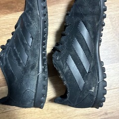 adidasジュニアサッカートレーニングシューズの画像
