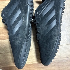 adidasジュニアサッカートレーニングシューズの画像
