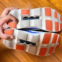 ON ランニングシューズ クラウドモンスター27.5の画像