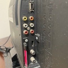 テレビ、テレビ台の画像