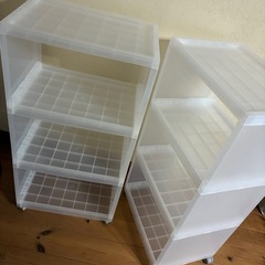 無印　収納ボックス１つ９００円　２つ１６００円
の画像