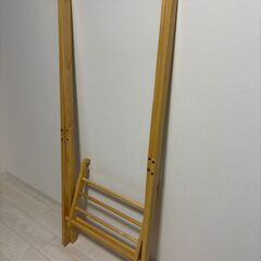 ハンガーラックの画像