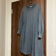 大人用　GUなど長袖ワンピース　３着まとめの画像