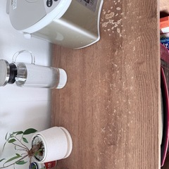 LOWYA 食器棚、キッチンカウンターの画像