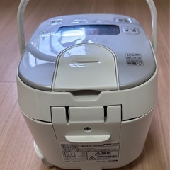 炊飯器の画像