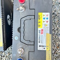 キャンピングカー　バッテリーの画像