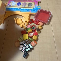 リカちゃんくるくる回転寿司屋さんの画像