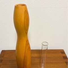 《木製　花瓶•フラワーベース（花器》ライトブラウン•ダークブラウンのセットの画像