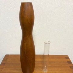 《木製　花瓶•フラワーベース（花器》ライトブラウン•ダークブラウンのセットの画像