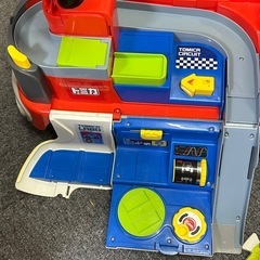 トミカ乗り物の画像