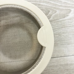 ニトリ　流し用ステンレス浅型ゴミカゴ145mm　の画像