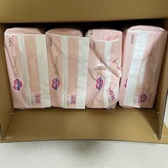 未使用品　メリーズファーストプレミアム　M テープｘ4袋の画像