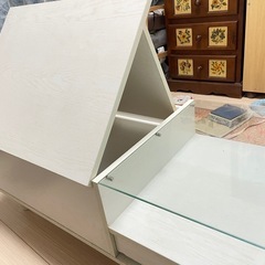 🪞付きテーブルの画像