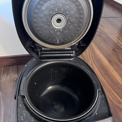 炊飯器の画像
