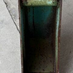 細バケット　ユンボ　水道工事　重機　バケット幅200　ピン径30　ピン幅133　　重量：30㎏の画像
