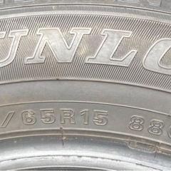 DUNLOP 185/65R15 25年製　冬タイヤの画像