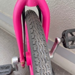 一輪車 16インチ ピンク アースマジックの画像