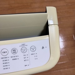 SHARP 除湿機の画像