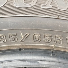 DUNLOP 185/65R15 25年製＋24年製　冬タイヤの画像