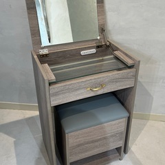 美品☆ドレッサー（スツール付き）の画像