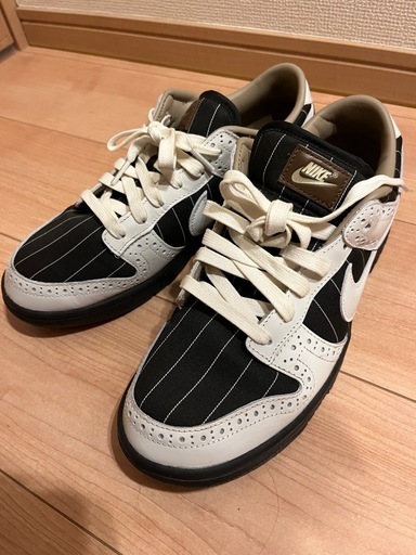 美品　ナイキ　スニーカー