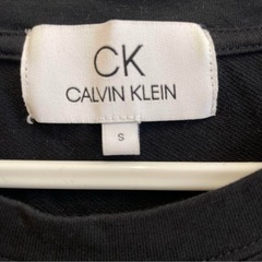 カルバンクライン長袖Tシャツの画像