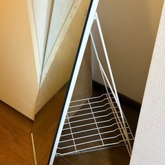 【無料であげます】姿見ミラーたなつき棚付きの画像