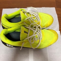テニスシューズの画像