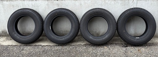 【2022年製 】　 12インチ、スタッドレスタイヤ　BRIDGESTONE 145/R12 W300