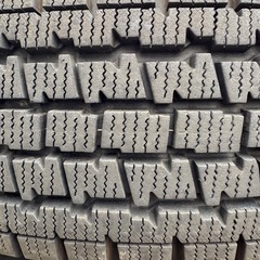 12インチ、スタッドレスタイヤ　BRIDGESTONE 145/R12 W300スタッドレスタイヤ4本セットの画像
