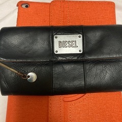 ◆DIESEL ディーゼル　長財布◆　フラップ式　本革　L字ファスナー小銭入れ　ロゴプレート　ブラック 【USED】 0603 DIESELの画像