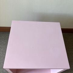 ★★IKEA KONSMO ベッドサイドテーブル★★の画像