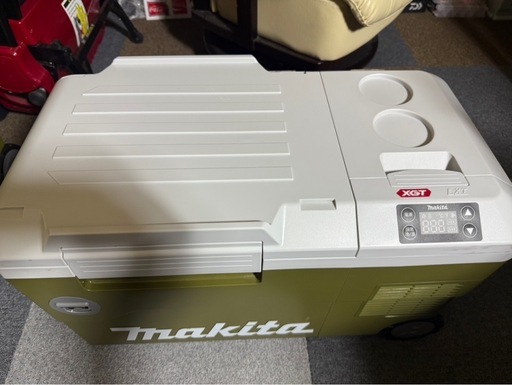 マキタ　CW001G オリーブ　充電式保冷温庫