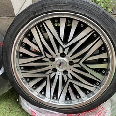 (取引者確定)245/40/R20タイヤとホイールセットです。の画像