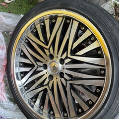 (取引者確定)245/40/R20タイヤとホイールセットです。の画像
