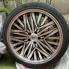(取引者確定)245/40/R20タイヤとホイールセットです。の画像