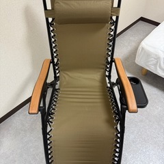 【取引中
】【アウトドア】リラックスチェア（カーキ）の画像