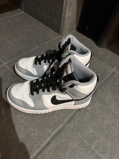 NIKE バイユー
