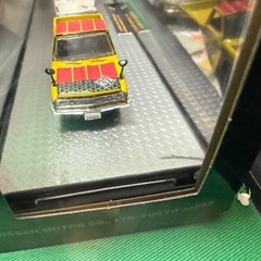 ダットサントラック　ダットサン510 フェアレディZ 旧車　1/64 模型の画像
