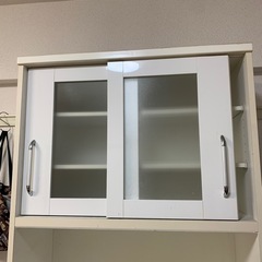 食器棚の画像