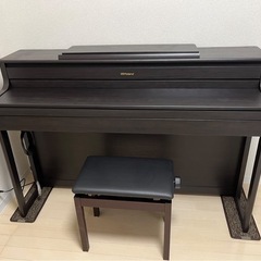 Roland 電子ピアノの画像
