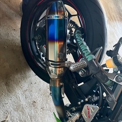 ニンジャ250と純正部品の画像