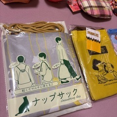 ポーチ 、ナップサック、ボトルホルダーなどの画像