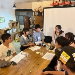 九州大学と産業医科大学の医大生で立ち上げた中高生向けの教育事業の画像