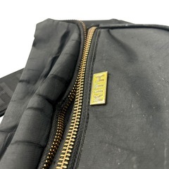 希少　kith ボディバッグ　ブラックの画像