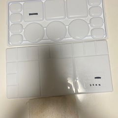 アクリル絵の具の画像