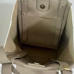 A4サイズ収納可✨PUレザーバッグ／展示会購入・使用少なめ・シワありの画像