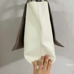A4サイズ収納可✨PUレザーバッグ／展示会購入・使用少なめ・シワありの画像