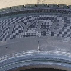 🔴山口市、夏タイヤ2本185/70R14￥2000🔴ブリヂストン🔴2008年バリ山🔴車検用にも🔴屋内保管品の画像